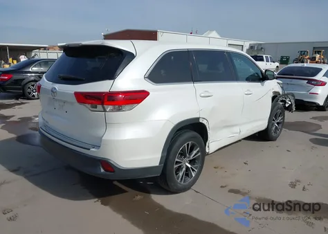 2017 Toyota Highlander Le from USA, damaged, VIN 5TDZZRFH9HS204836